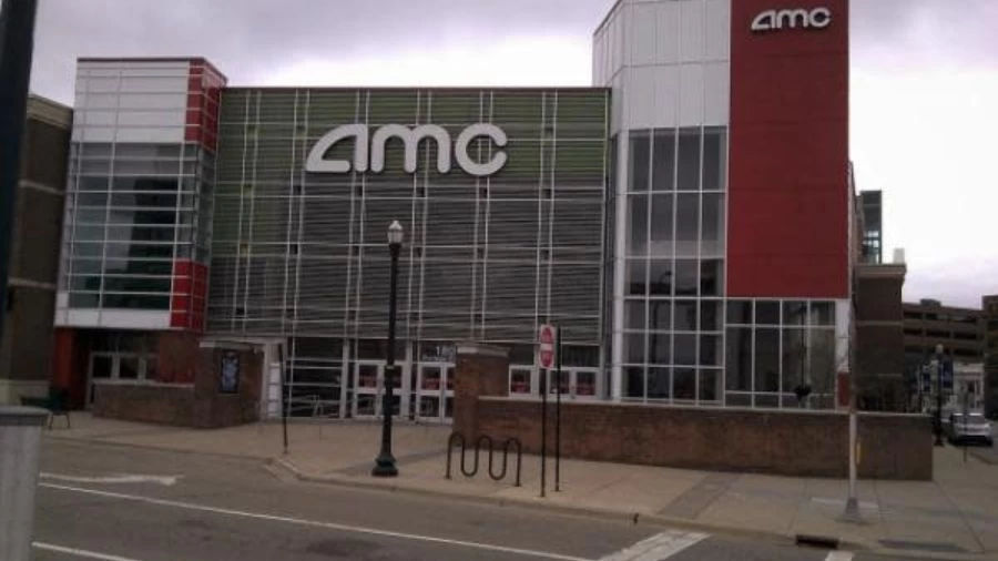 AMC Entertainment Holdings Experiences 7.98% Decrease, Closing at $8.01 on November 10