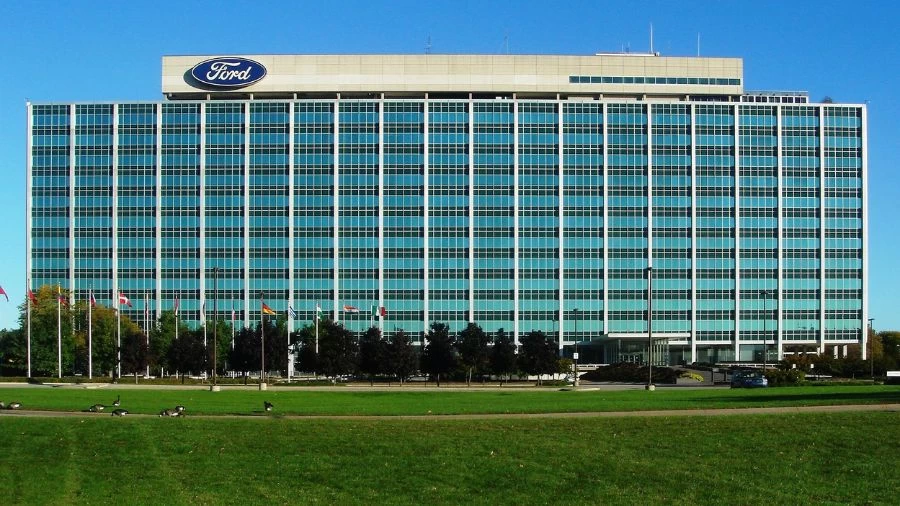 Ford Motor (F) Records 4.14% Increase in Stock Price on November 3, Closing at $10.56