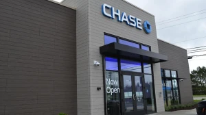 Chase Bank Working Hours and Holidays 2025